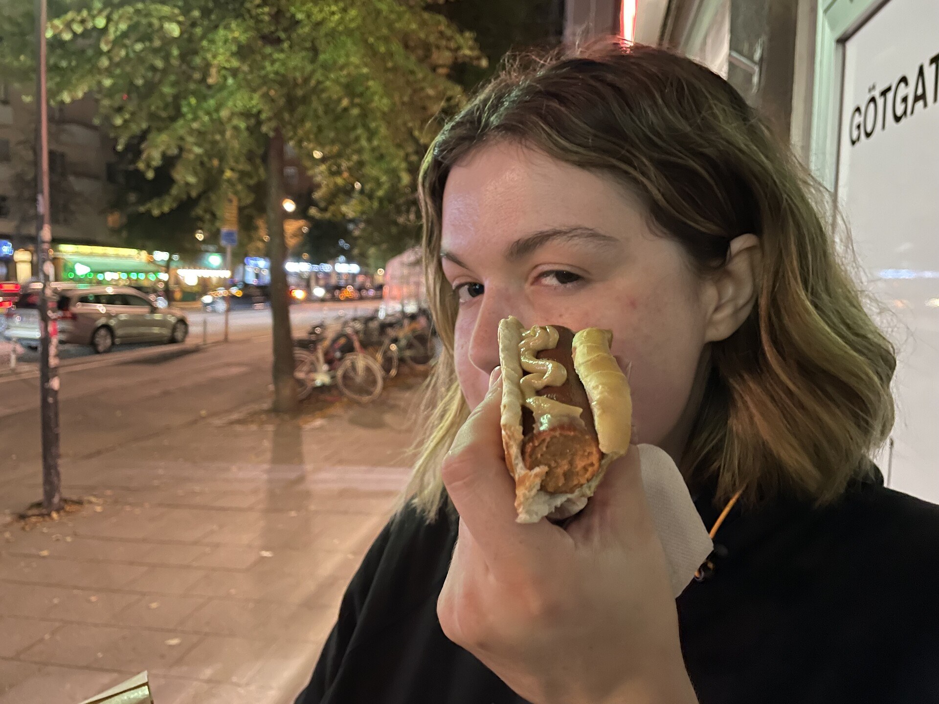 Sam ogling a half-eaten hotdog