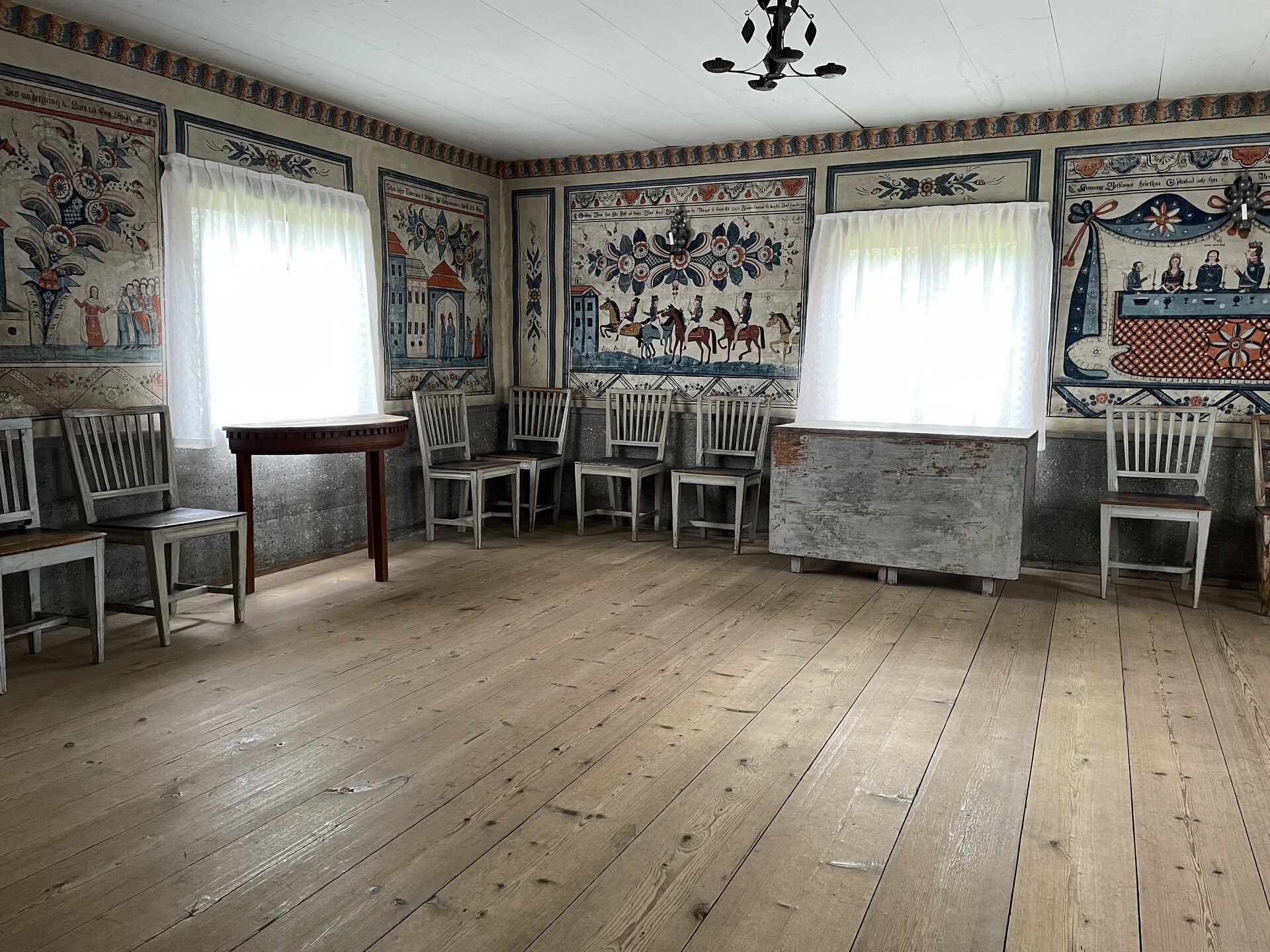 The interior of a traditional Swedish countryside farmhouse